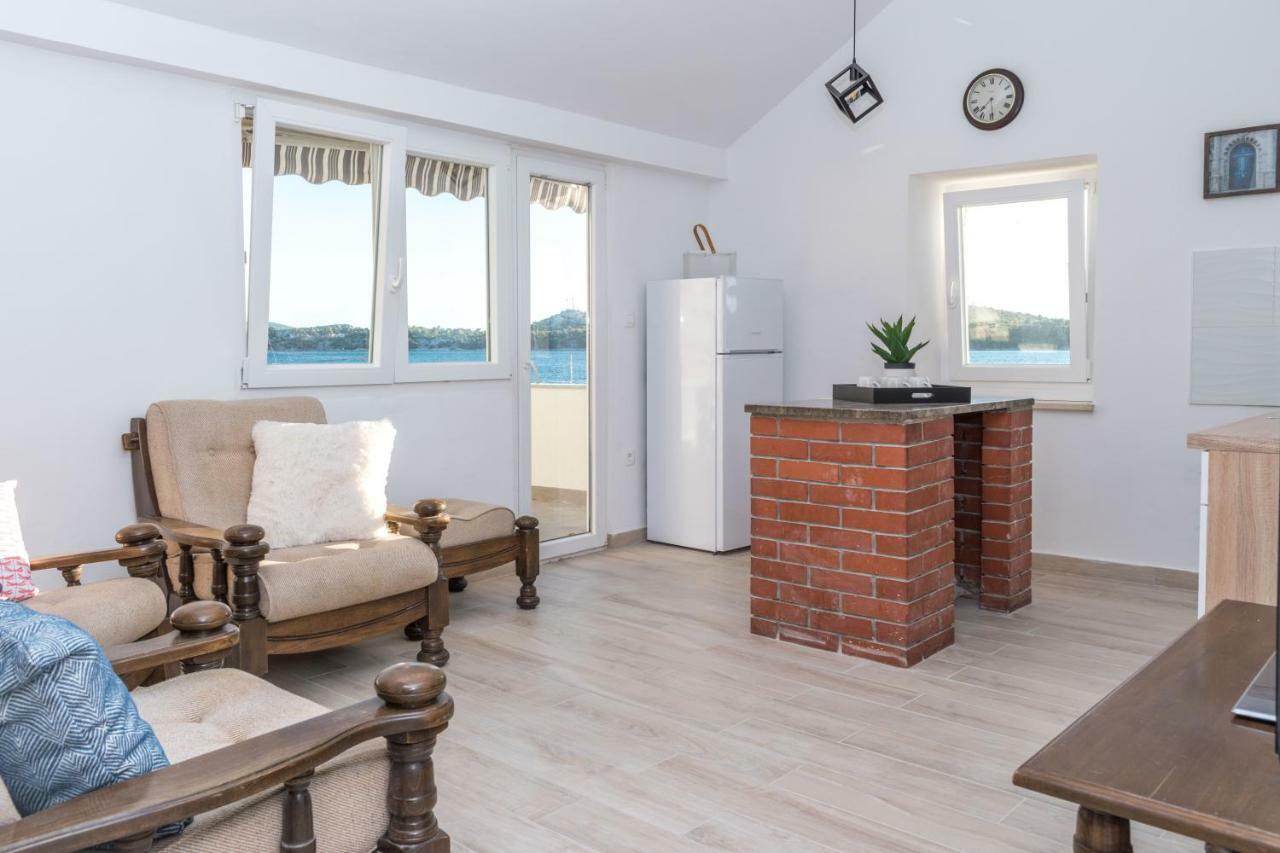 Bounty Apartments Šibenik Exteriör bild