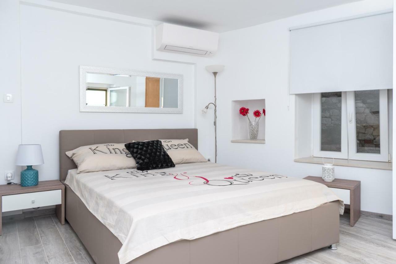 Bounty Apartments Šibenik Exteriör bild